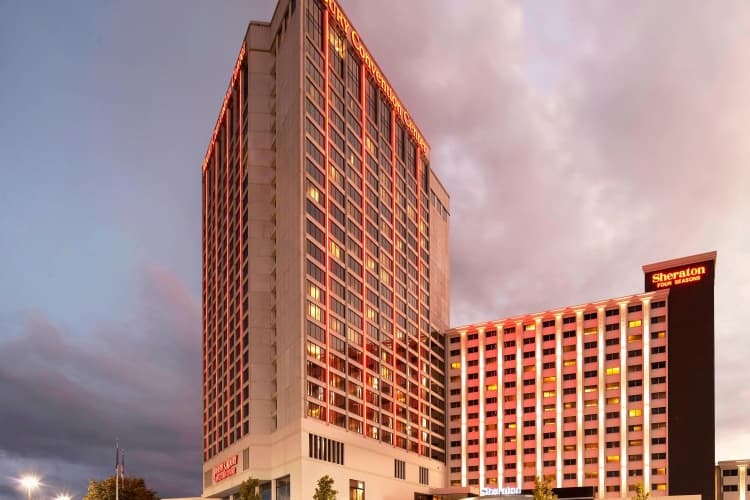 Sheraton Greensboro At Four Seasons photo 2