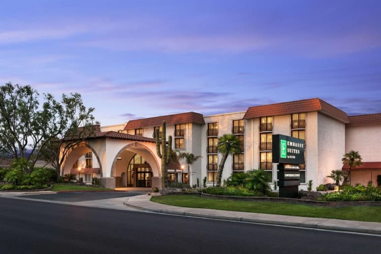Embassy Suites by Hilton Scottsdale Resort photo 2