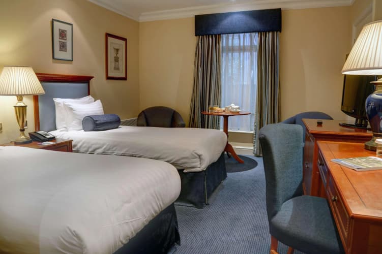 Best Western Plus Birmingham Nec Meriden Manor Hotel photo 5
