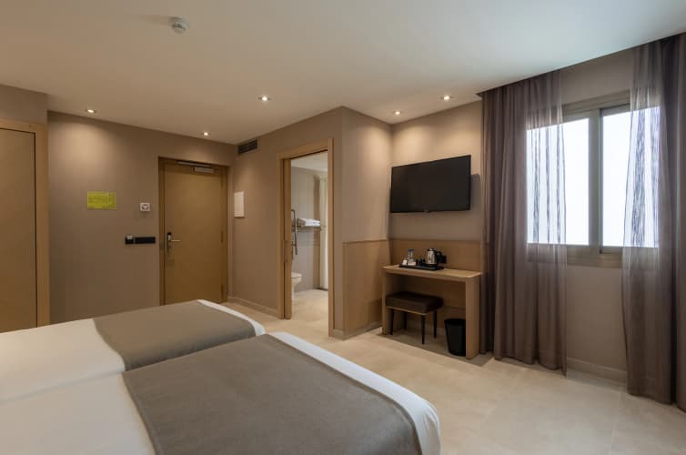 Aparthotel Compostela Suites photo 4