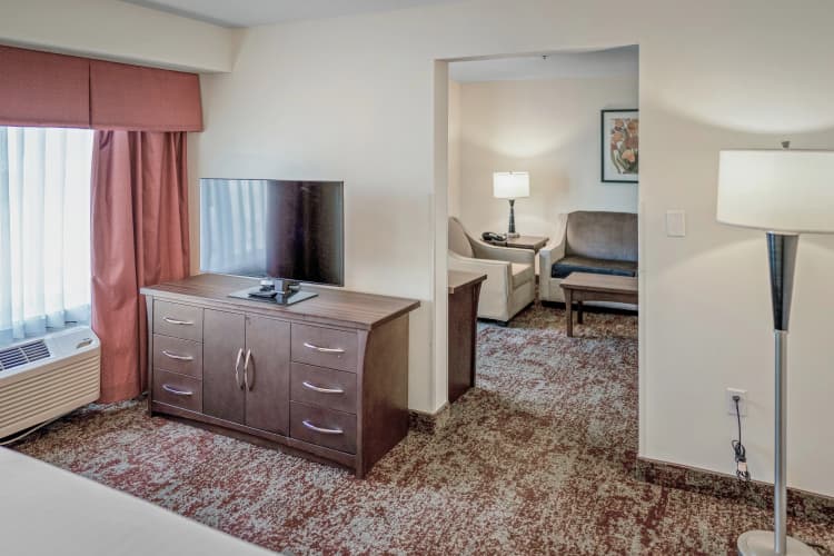 Crystal Inn Hotel & Suites photo 5