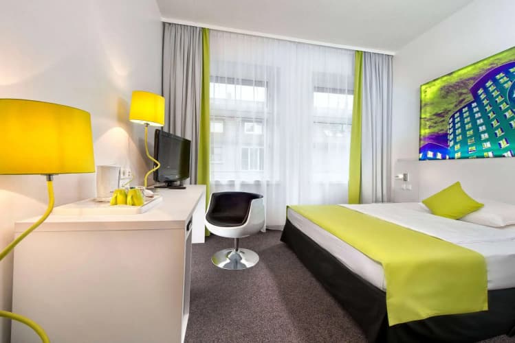 Wyndham Garden Duesseldorf City Centre Koenigsallee photo 5