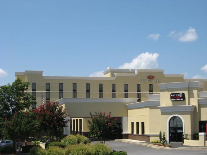 Crowne Plaza Greenville I 385 Roper Mtn Rd photo 2