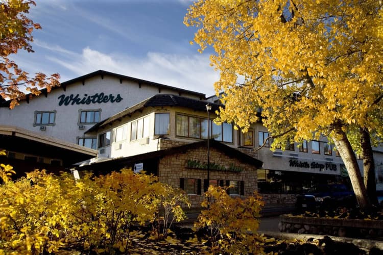 Whistlers Inn photo 2