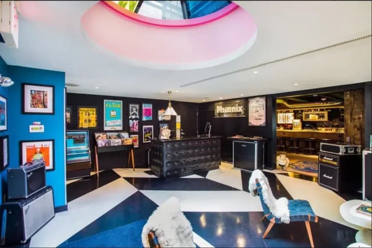 The Verb Hotel, photo 3