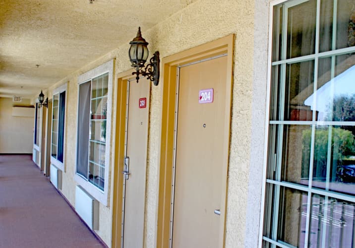 Crystal Inn & Suites photo 2