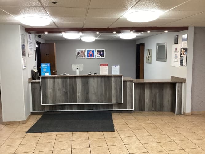 Motel 6 Bridgeview photo 3