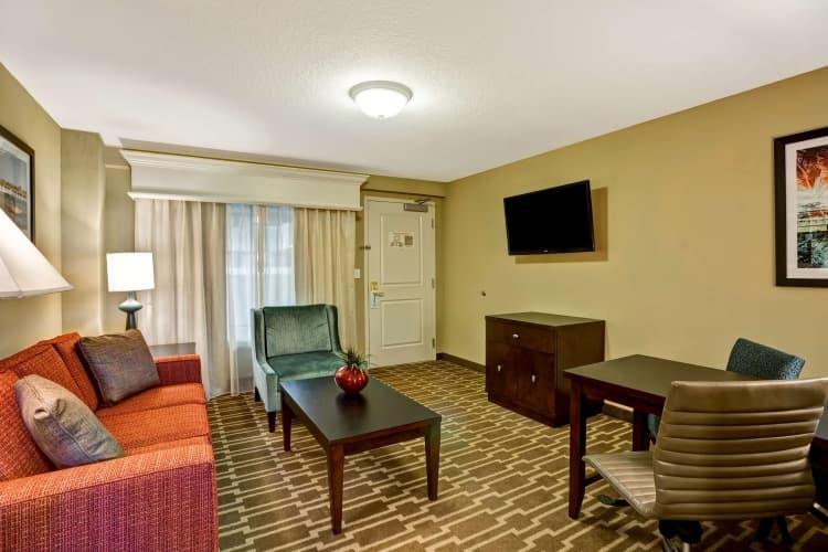 Embassy Suites by Hilton Fort Myers Estero, photo 4