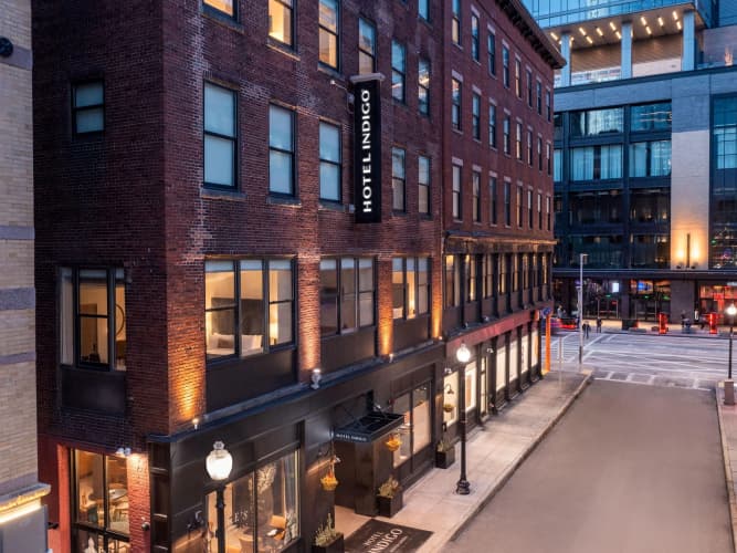 Hotel Indigo Boston Garden photo 2
