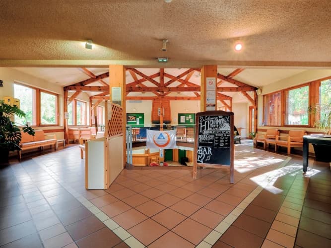 Auberge De Jeunesse HI Chamonix photo 1