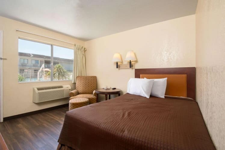 Rodeway Inn Kissimmee Maingate West photo 5