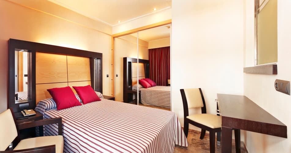 Mll Mediterranean Bay Hotel - Adults Only photo 4