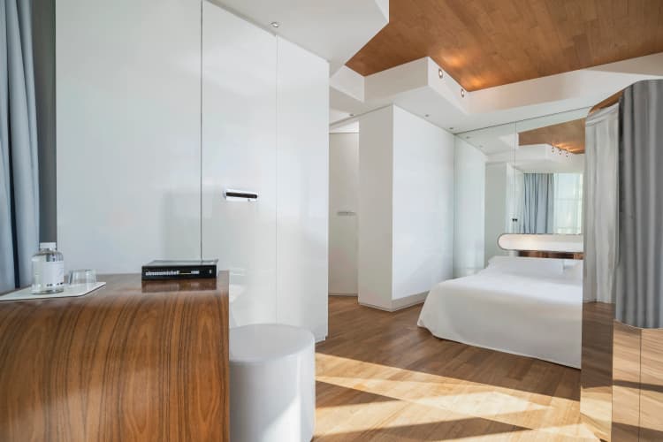I-Suite photo 4