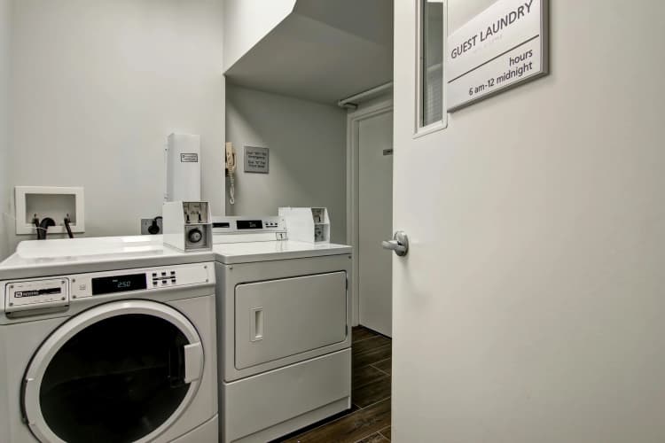 Hampton Inn & Suites by Hilton Calgary-Airport photo 5
