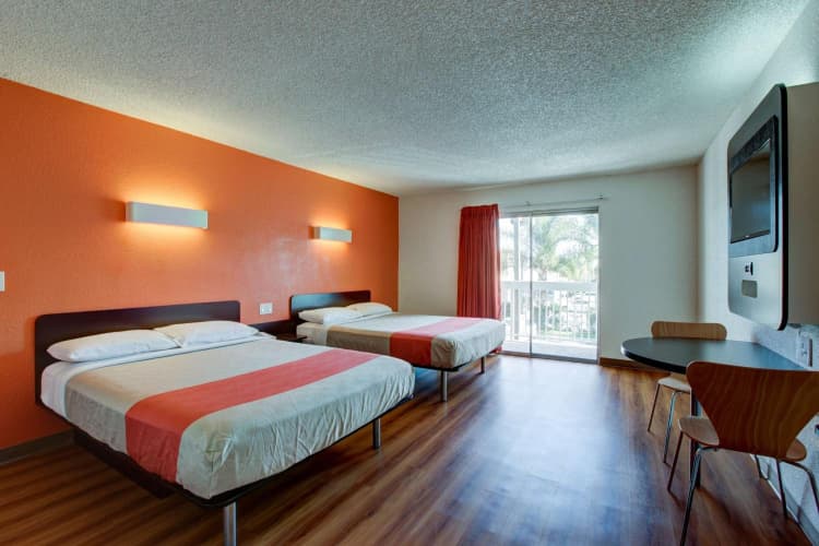 Motel 6 Irvine Orange County Airport photo 4