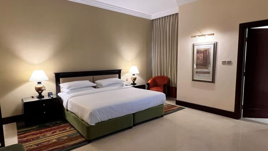 City Seasons Suites Dubai photo 4