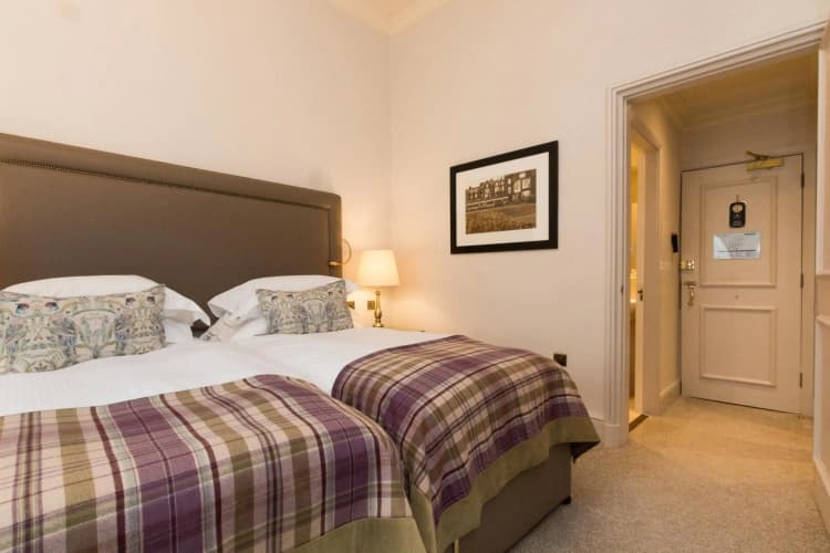 Macdonald Old England Hotel & Spa photo 3