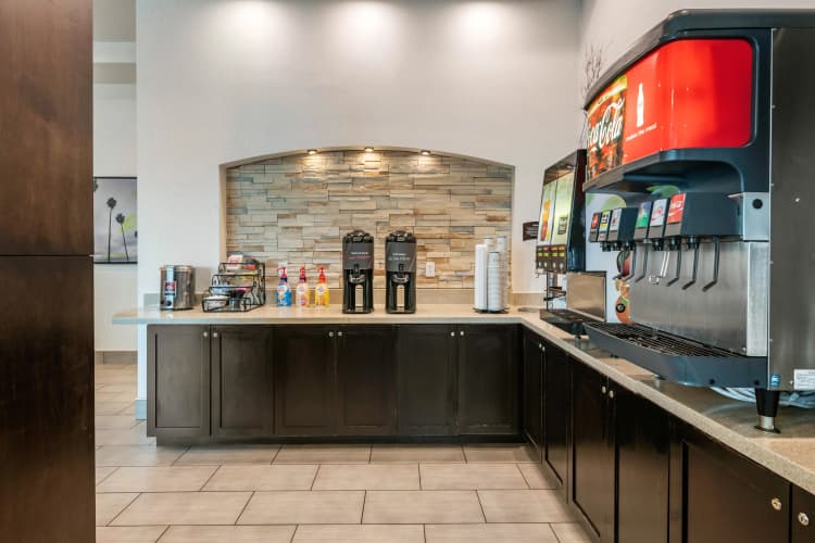 Staybridge Suites St. Petersburg Downtown photo 3
