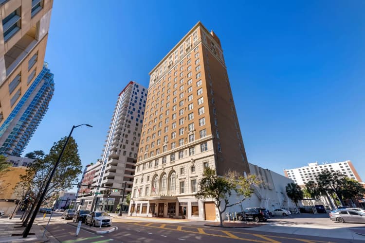 Hotel Flor Tampa Downtown, Tapestry Collection by Hilton, photo 2