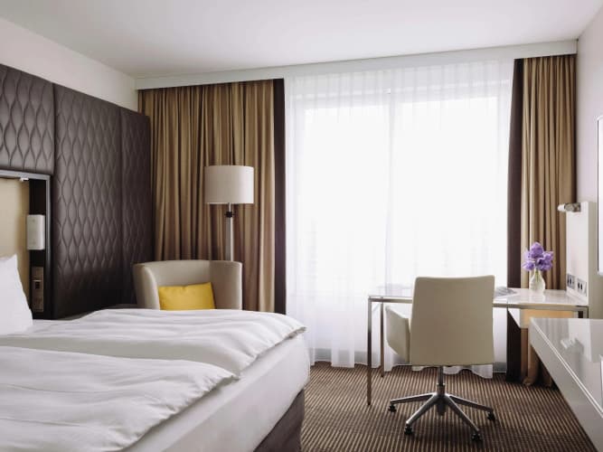 Pullman Berlin Schweizerhof Hotel photo 5