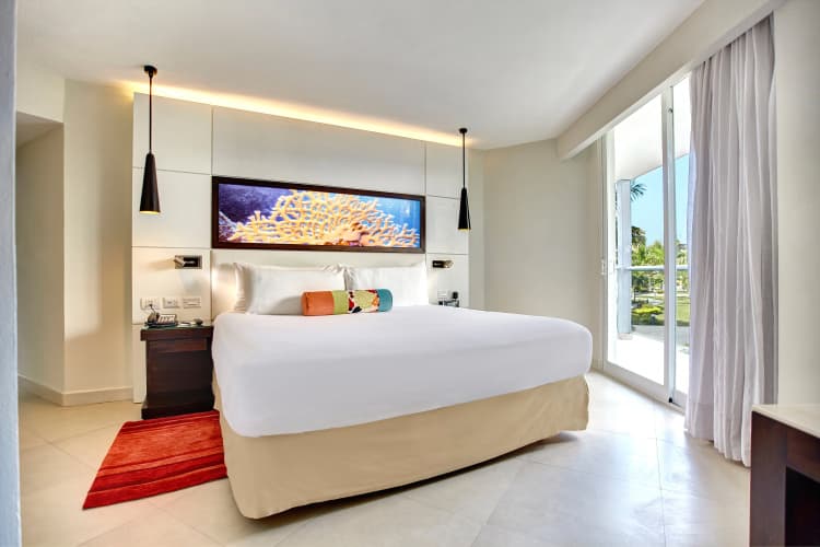 Hideaway At Royalton Blue Waters photo 4