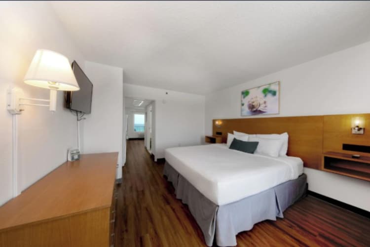 Beachcomber By The Sea photo 5