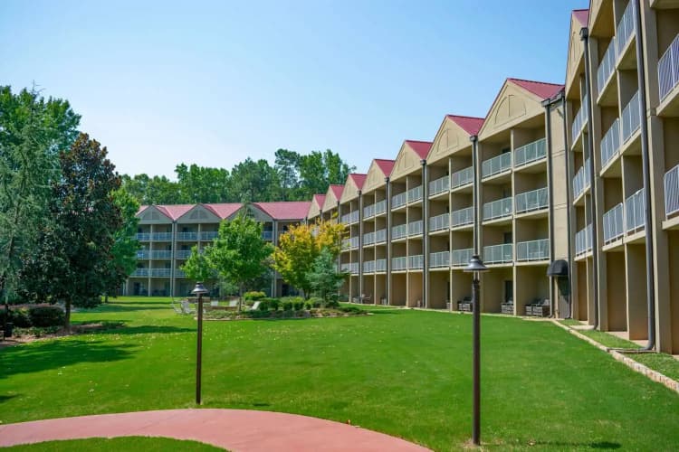 Lanier Islands – Legacy Lodge photo 2