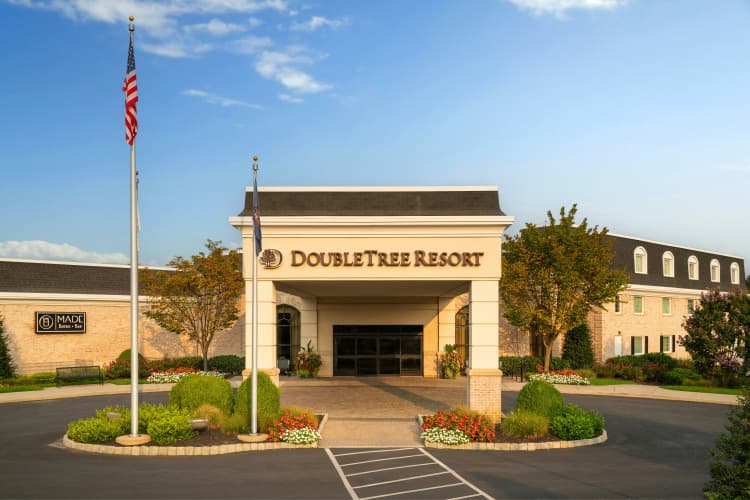 DoubleTree Resort by Hilton Hotel Lancaster photo 2