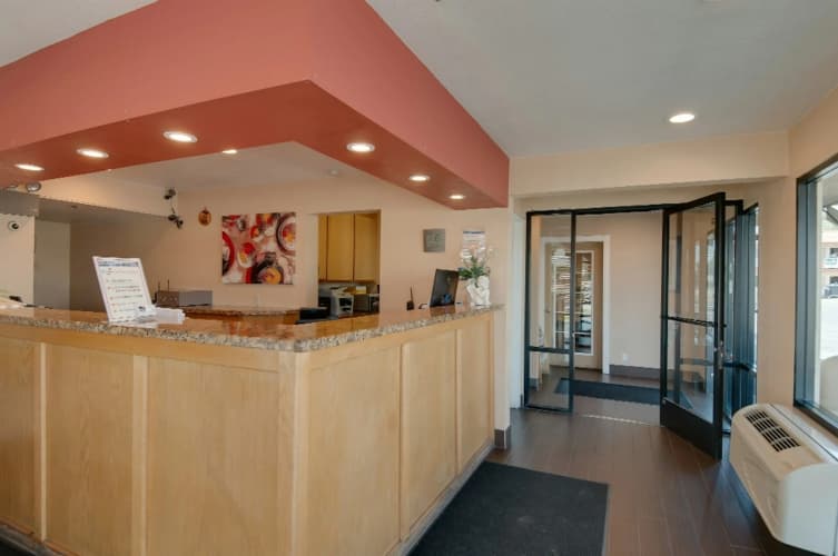 Vagabond Inn Bakersfield South photo 3
