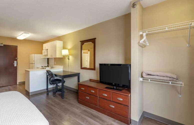 Extended Stay America - Chicago - Woodfield Mall photo 5