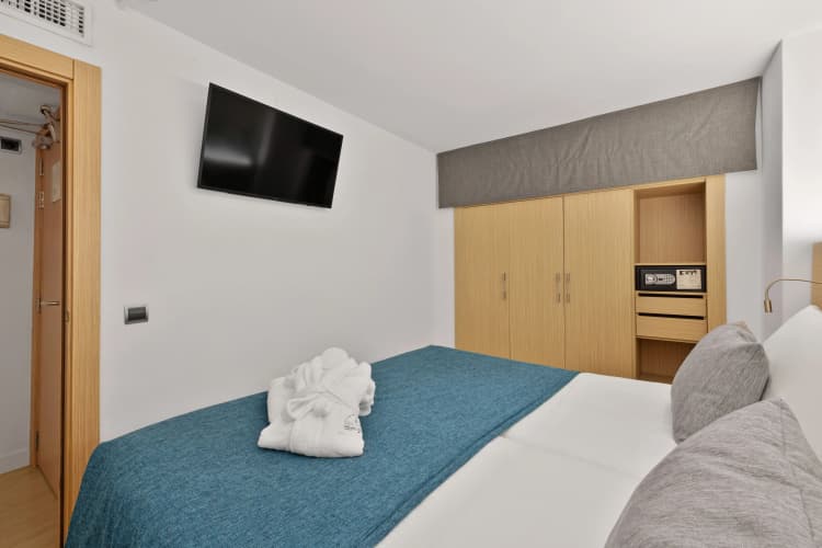 Aparthotel Fontanellas Playa photo 5