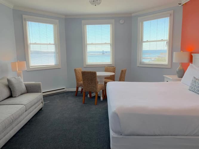 Island House Hotel photo 3