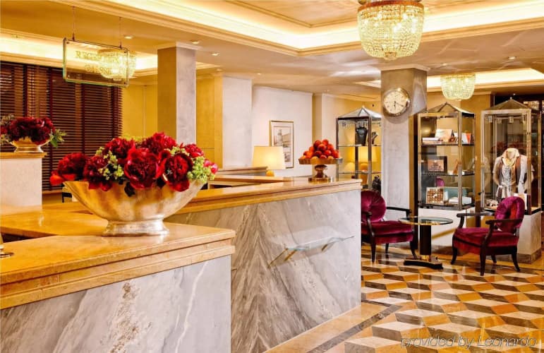 Hotel Schweizerhof Zurich photo 3