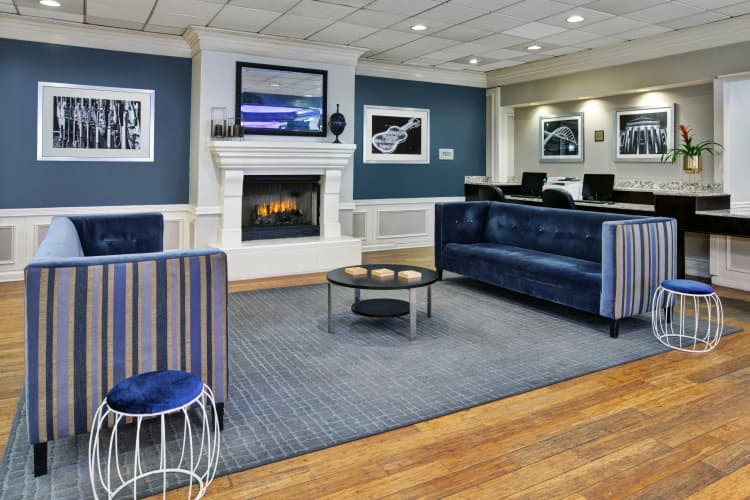 Holiday Inn Express Nashville Downtown photo 4