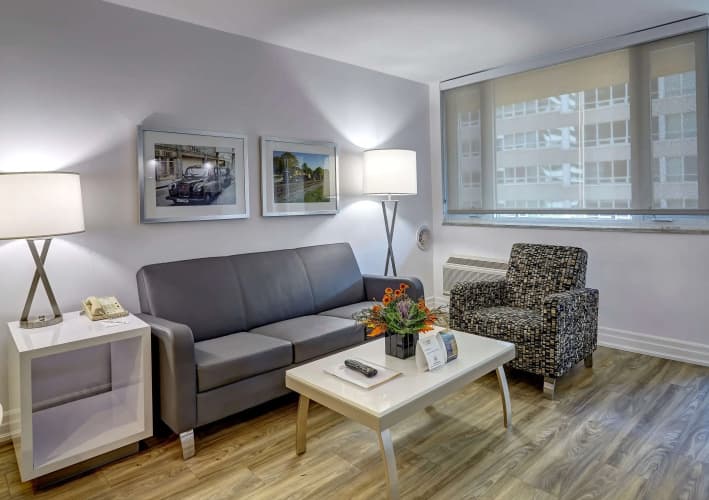 Town Inn Suites photo 5