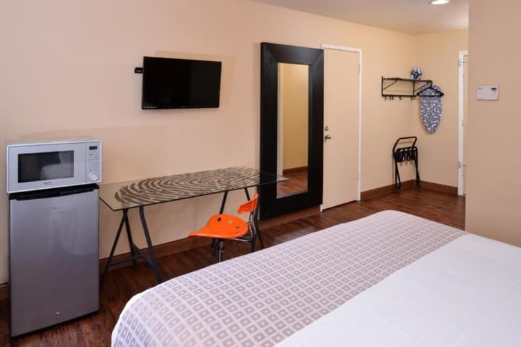 Americas Best Value Inn - Madison photo 4