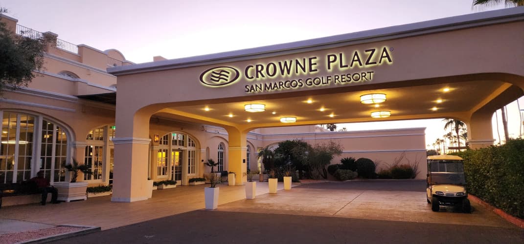 Crowne Plaza Resort Phoenix - Chandler Golf Resort photo 2