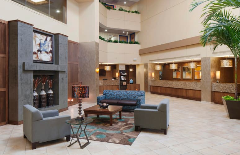 DoubleTree Suites by Hilton Orlando - Disney Springs Area photo 2