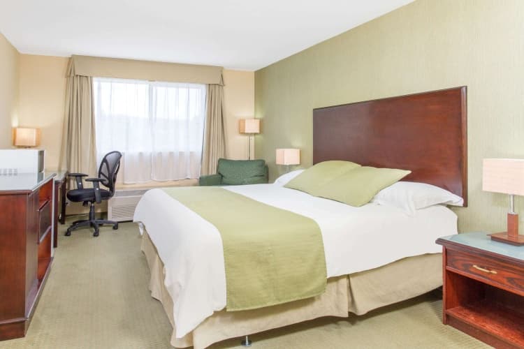 Ramada By Wyndham Williams Lake, photo 5