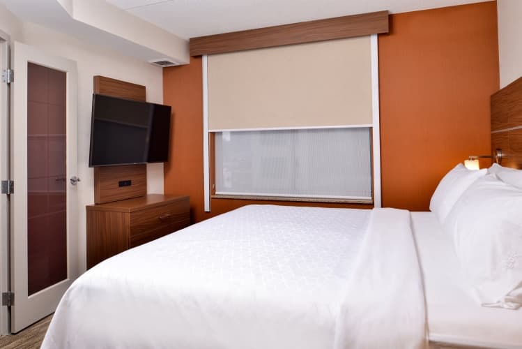 Holiday Inn Express & Suites Buffalo Downtown - Medical CTR photo 5