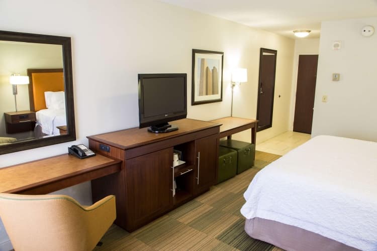 Hampton Inn & Suites Albany-Downtown photo 5