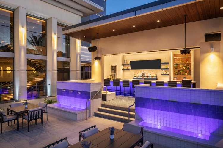 Caesars Republic Scottsdale, a Hilton Hotel photo 3