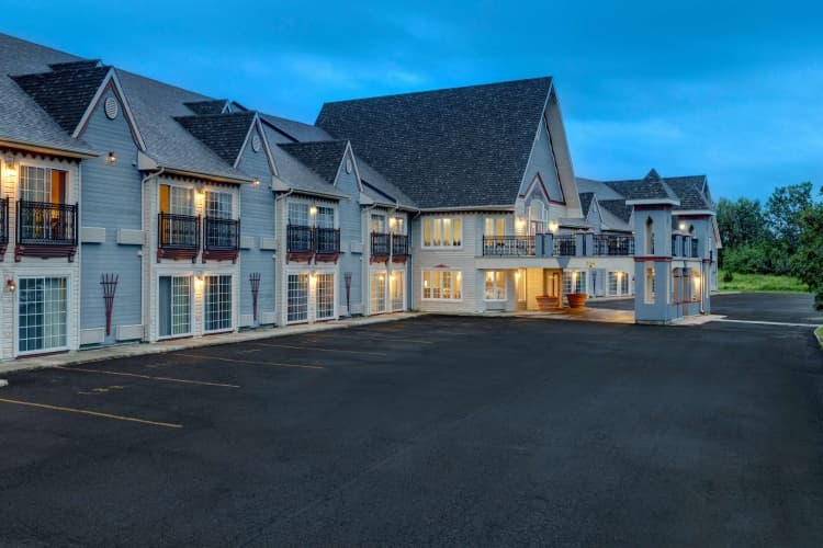 Days Inn by Wyndham Edmundston photo 2