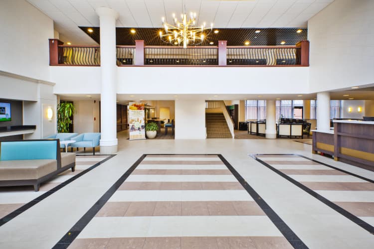 Holiday Inn Washington - Dulles International Airport photo 3