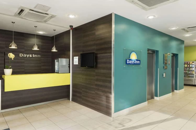 Heeton Concept Hotel - City Centre Liverpool photo 3