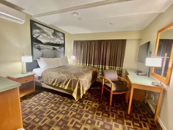 Super 8 By Wyndham Castlegar, photo 3