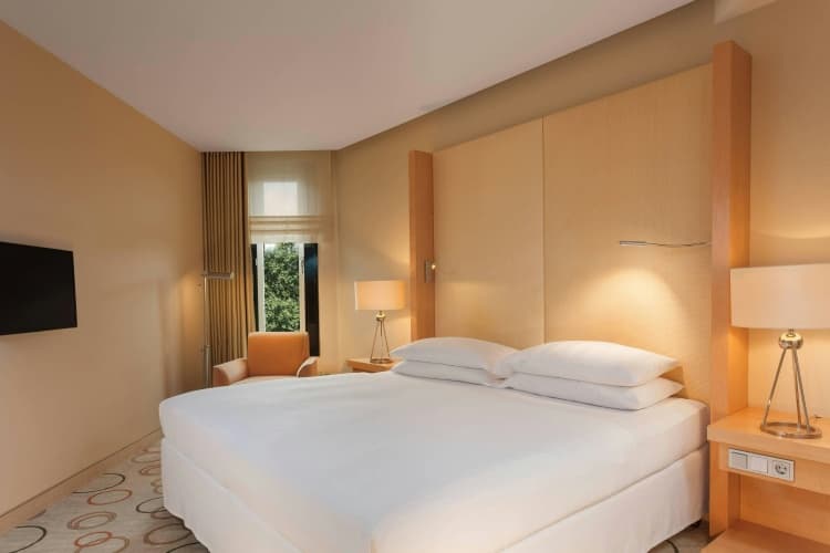 Sheraton Berlin Grand Hotel Esplanade photo 4