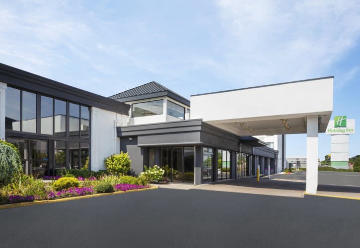 Holiday Inn Hasbrouck Heights-Meadowlands photo 2