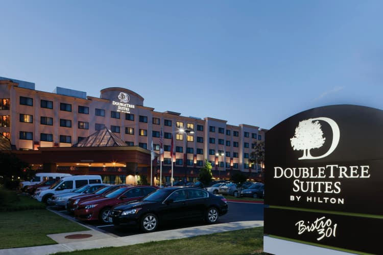 DoubleTree Suites by Hilton Hotel Bentonville photo 2