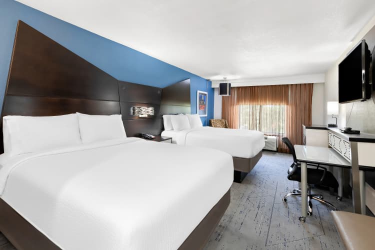 Holiday Inn Express Atlanta Galleria Ballpark Area photo 4